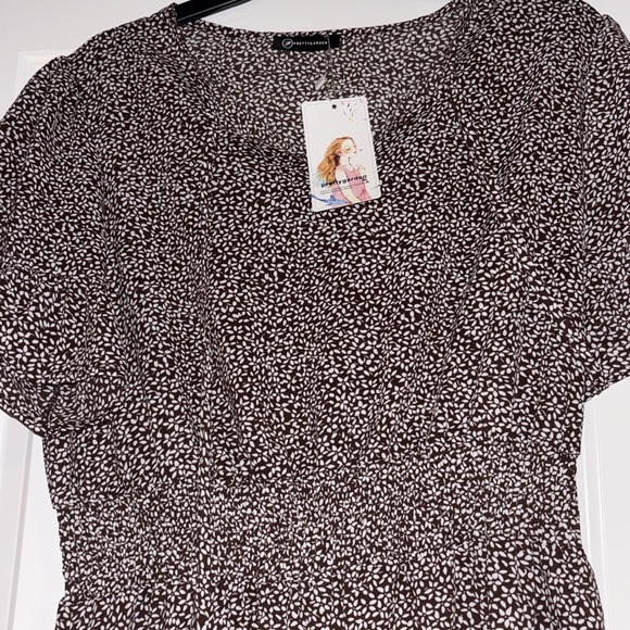 NWT Pretty Garden dress - Picture 2 of 7